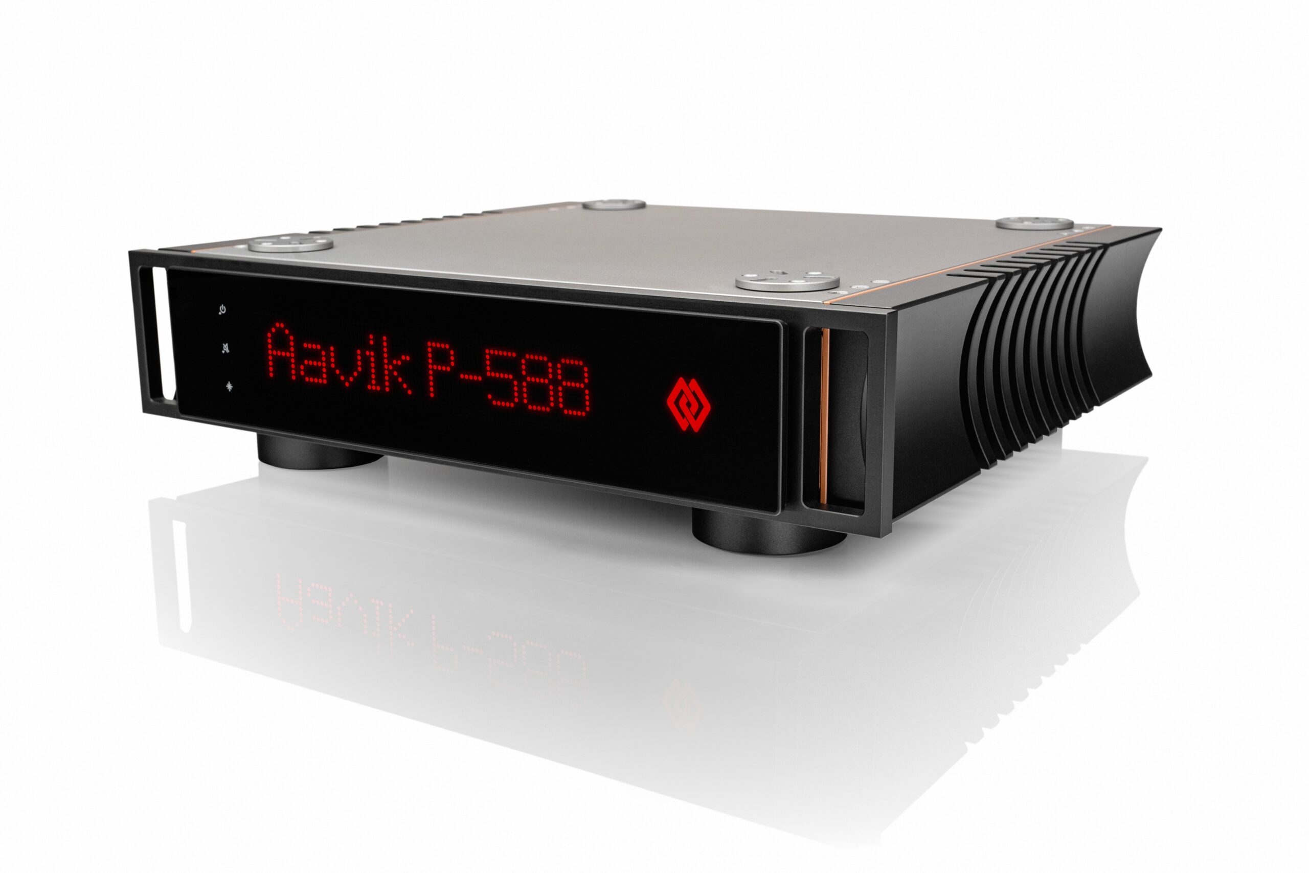 Aavik P-588 power amplifier